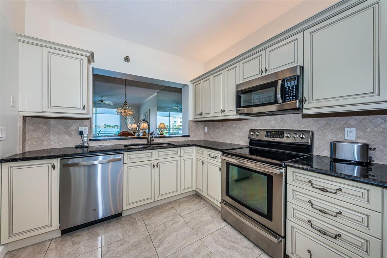 7979 Sailboat Key Boulevard S, Unit 205, South Pasadena, FL 33707 Photo