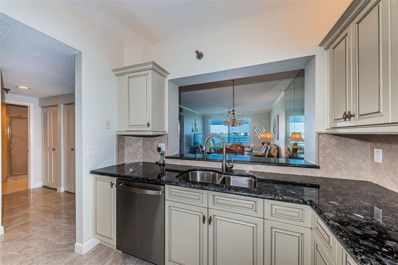 7979 Sailboat Key Boulevard S, Unit 205, South Pasadena, FL 33707 Photo