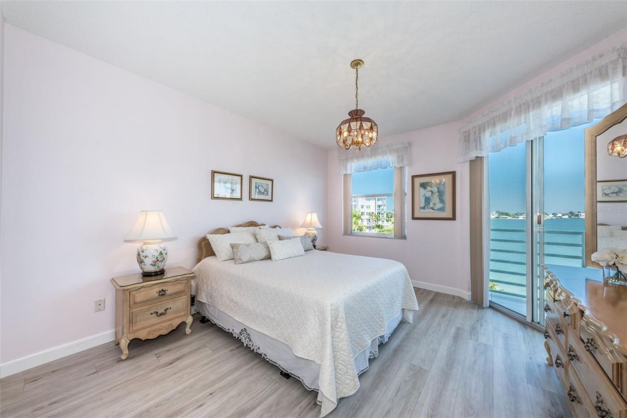 7979 Sailboat Key Boulevard S, Unit 205, South Pasadena, FL 33707 Photo