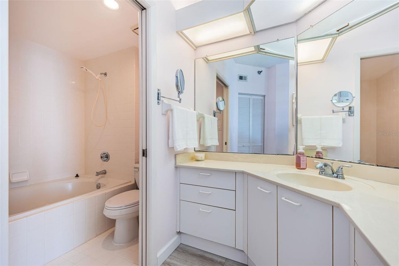 7979 Sailboat Key Boulevard S, Unit 205, South Pasadena, FL 33707 Photo