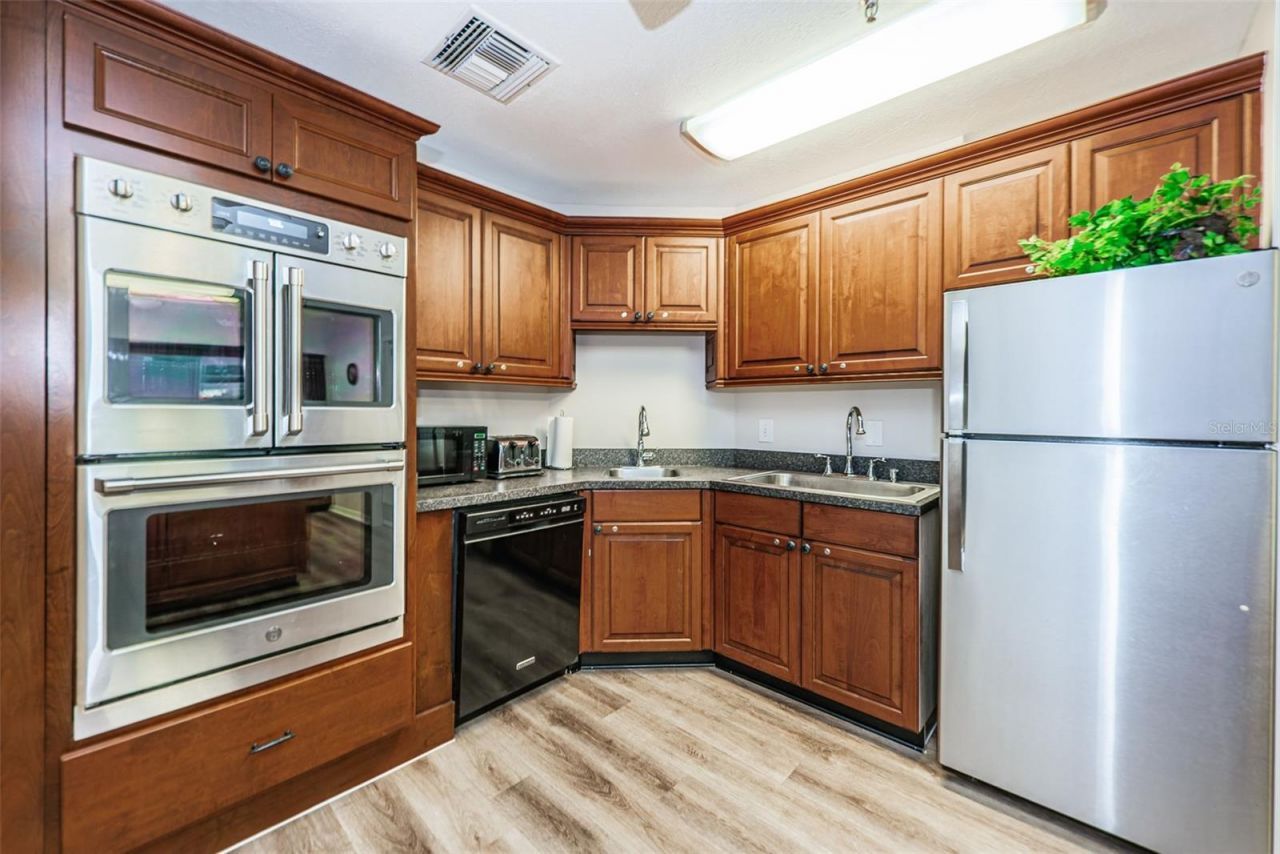 7979 Sailboat Key Boulevard S, Unit 205, South Pasadena, FL 33707 Photo