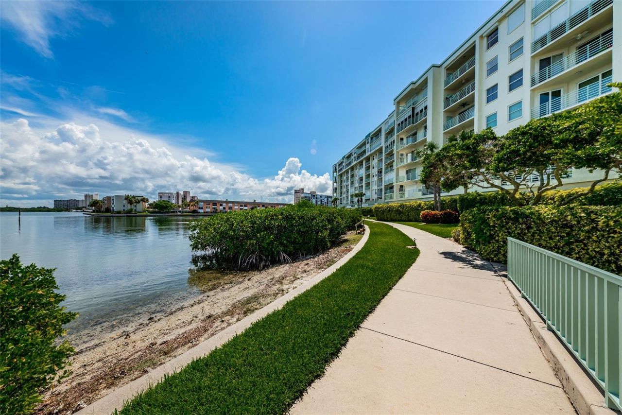 7979 Sailboat Key Boulevard S, Unit 205, South Pasadena, FL 33707 Photo