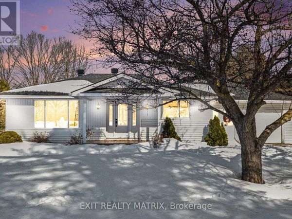 528 Keatley Road, Ottawa, ON K7S3G7