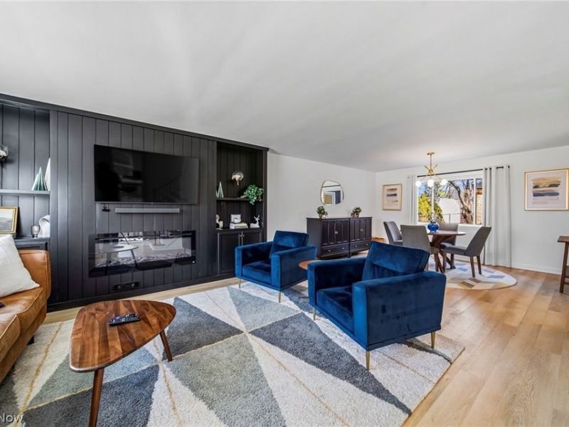 2353 Charney Road, University Heights, OH 44118 Photo 4