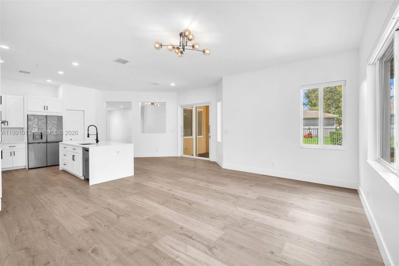 19381 Stonebrook St, Weston, FL 33332 Photo