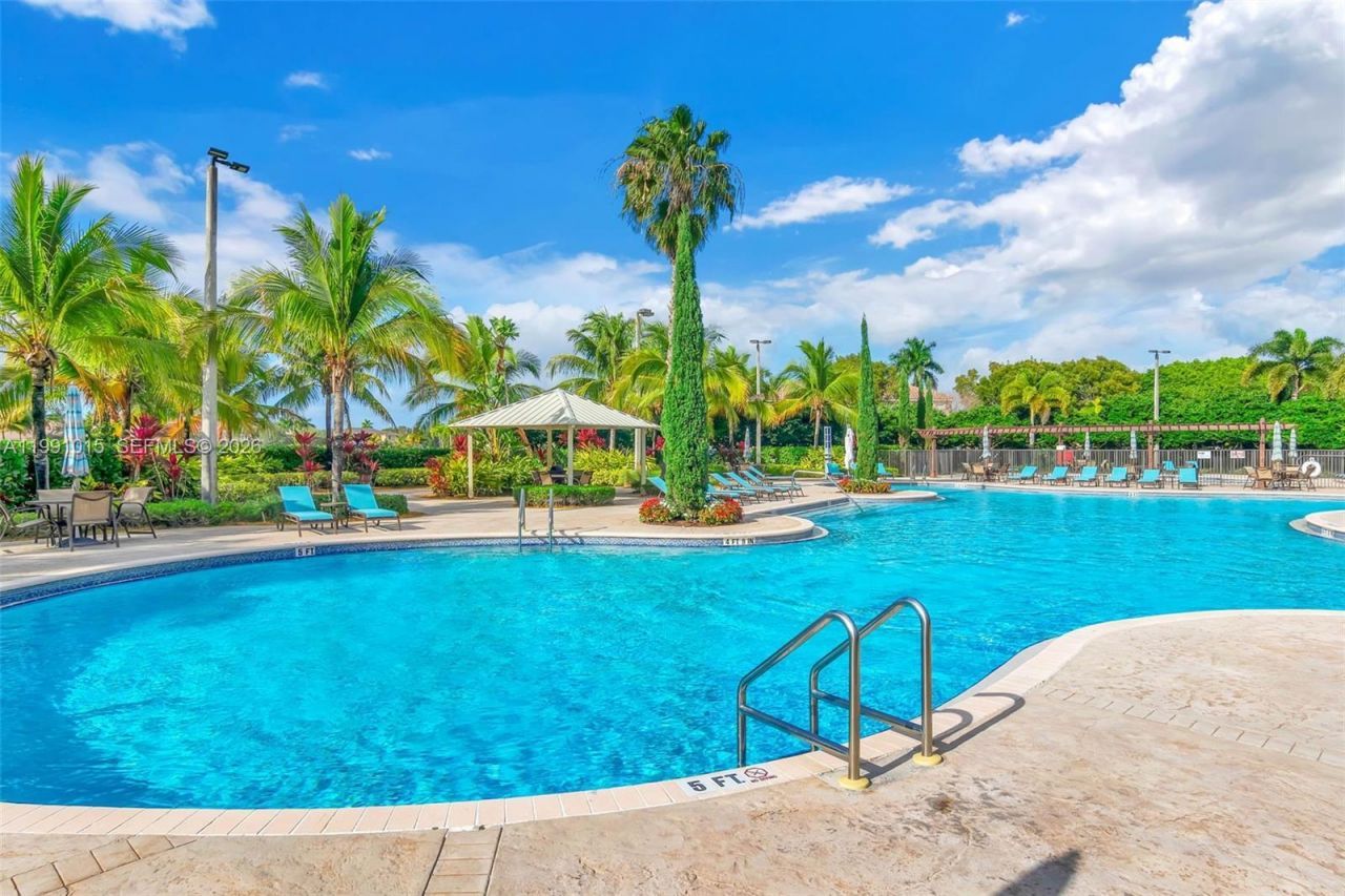 19381 Stonebrook St, Weston, FL 33332 Photo