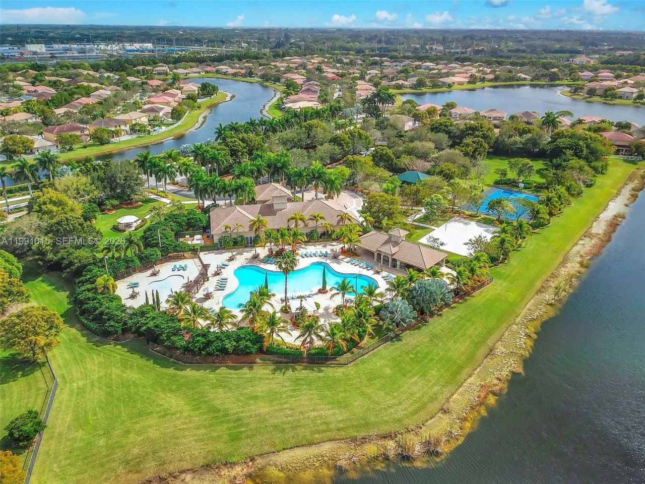 19381 Stonebrook St, Weston, FL 33332 Photo