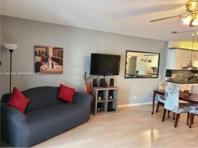2061 NW 47th Ter, Unit 205, Lauderhill, FL 33313 Photo