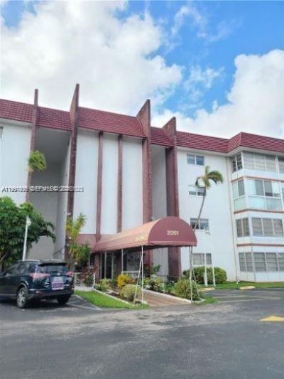 2061 NW 47th Ter, Unit 205, Lauderhill, FL 33313 Photo