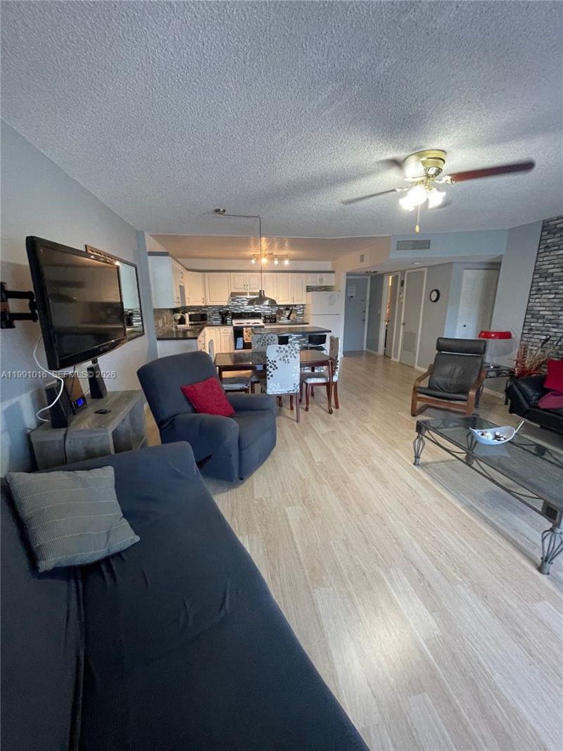 2061 NW 47th Ter, Unit 205, Lauderhill, FL 33313 Photo