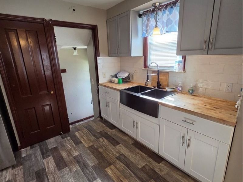 1275 S Green Road, South Euclid, OH 44121 Photo 7