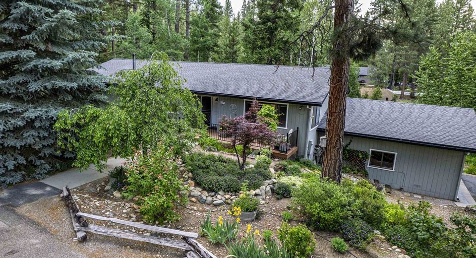 101 Evergreen Circle, Blairsden, CA 96103 Photo