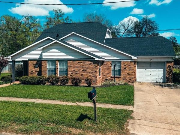 365 TASSIN Street, Moreauville, LA 71355