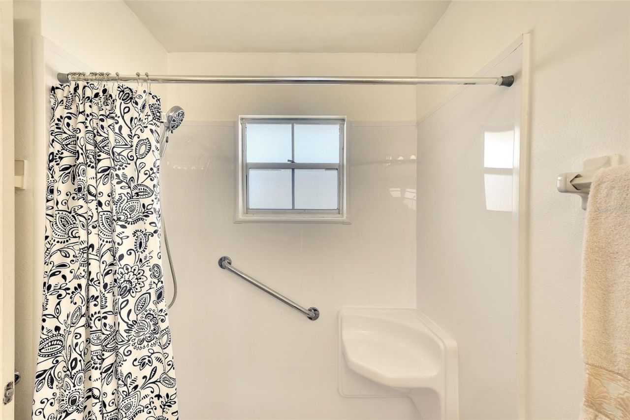 305 47th Avenue Drive W, Unit 146, Bradenton, FL 34207 Photo