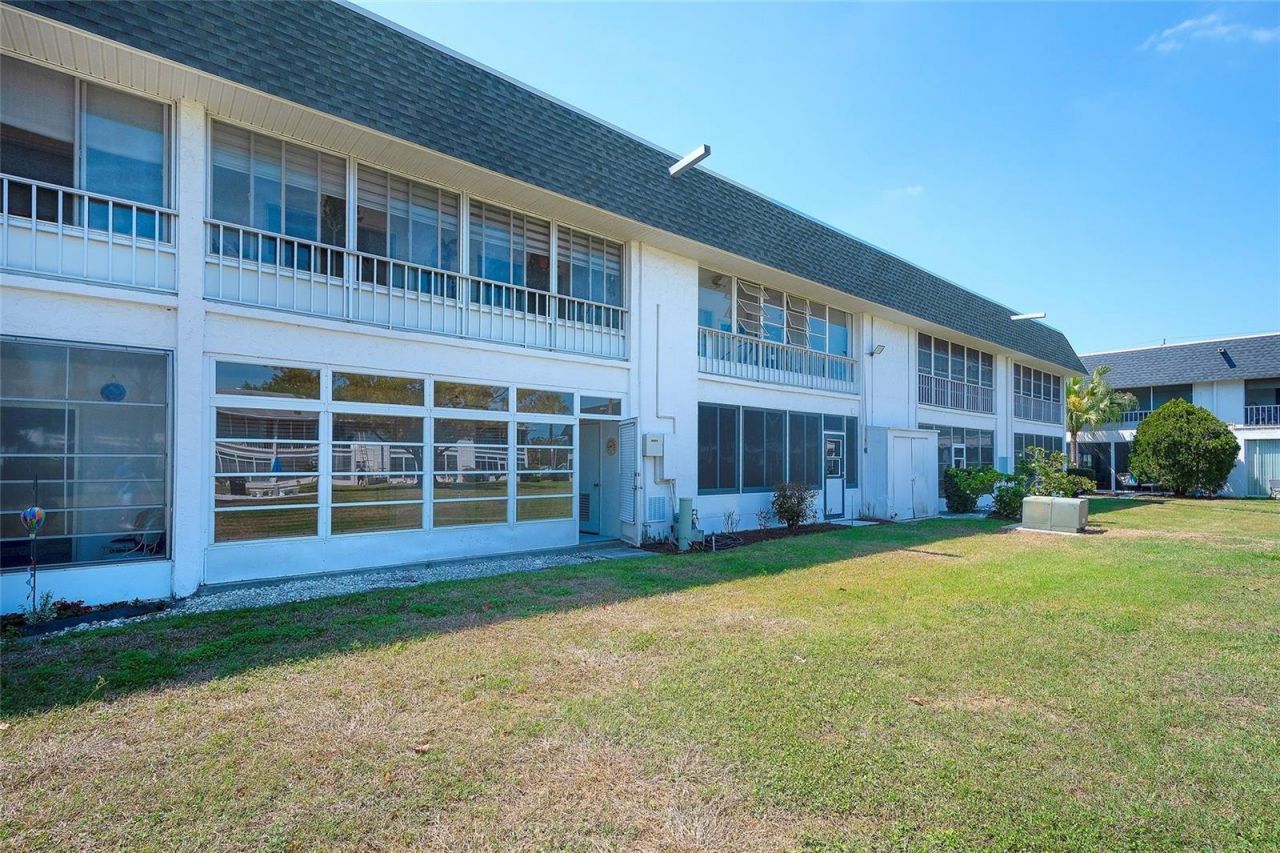 305 47th Avenue Drive W, Unit 146, Bradenton, FL 34207 Photo