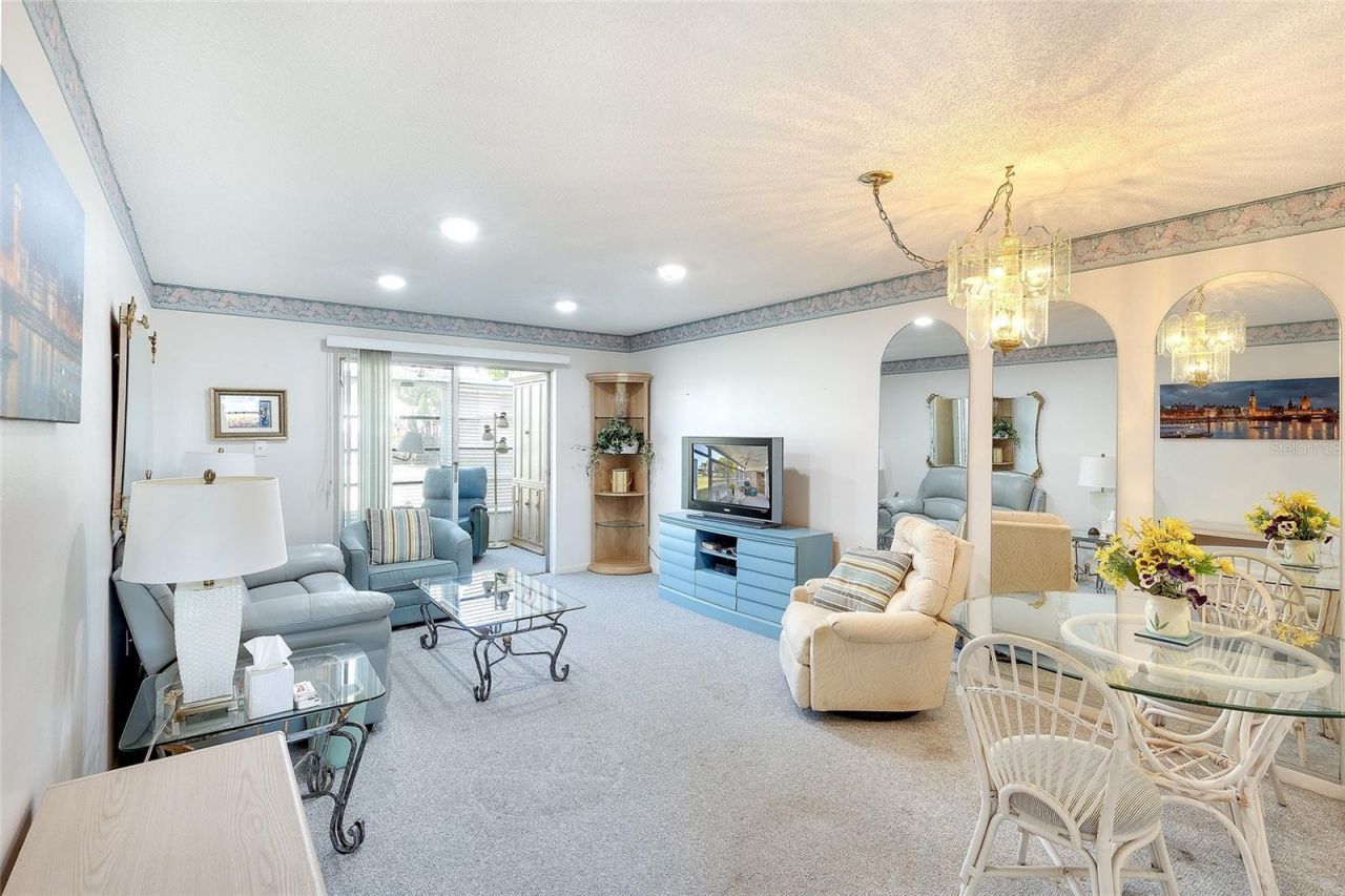 305 47th Avenue Drive W, Unit 146, Bradenton, FL 34207 Photo