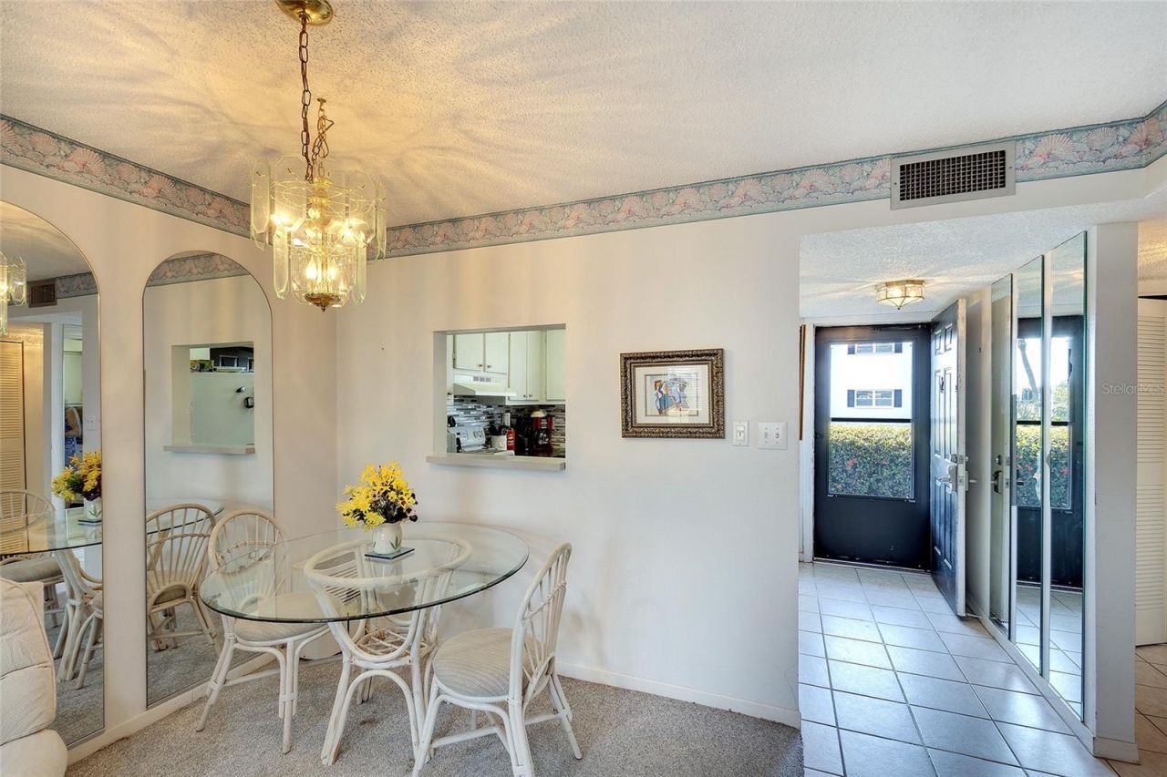 305 47th Avenue Drive W, Unit 146, Bradenton, FL 34207 Photo