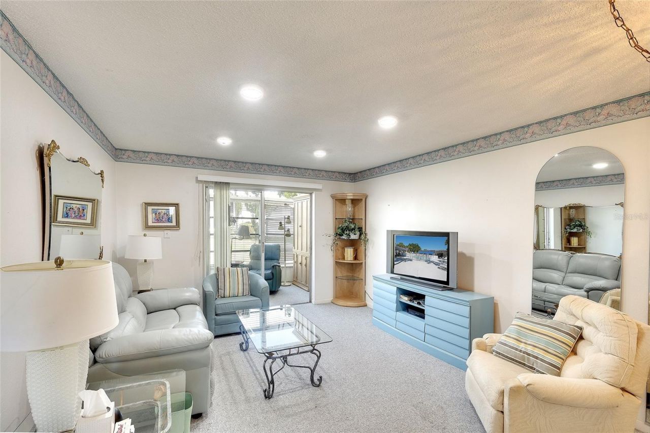 305 47th Avenue Drive W, Unit 146, Bradenton, FL 34207 Photo