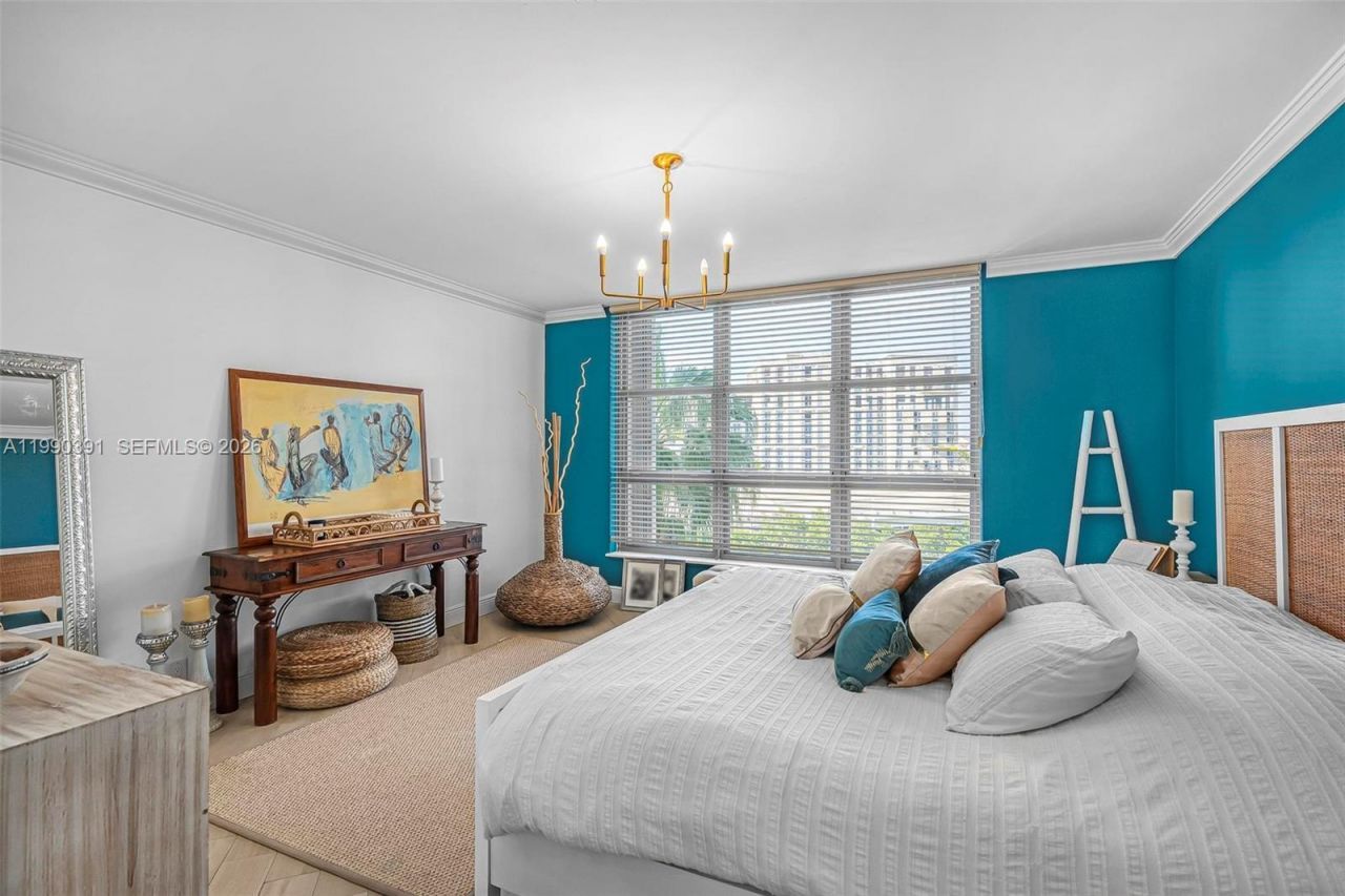 3500 Mystic Pointe Dr , Unit 604, Aventura, FL 33180 Photo