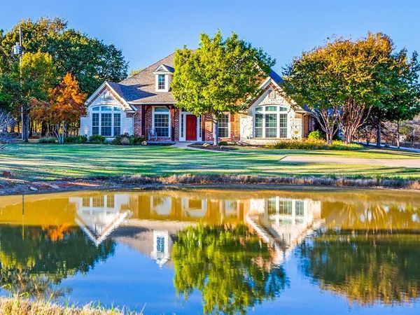 6306 Shadow Valley Drive, Burleson, TX 76028