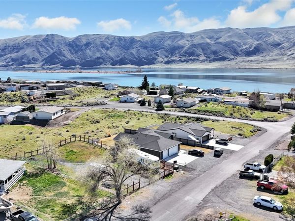 507 SW Autumn Loop, Mattawa, WA 99349