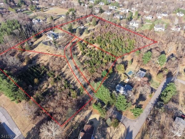 2 Rossi Dr, Clinton, NJ 08809