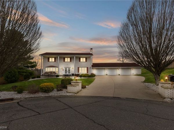 504 Greenbrier Court, Steubenville, OH 43953