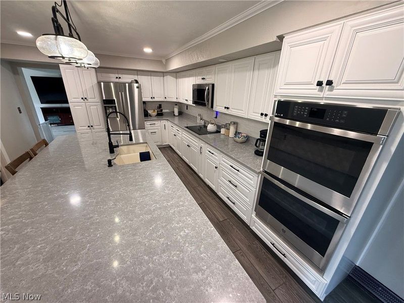 504 Greenbrier Court, Steubenville, OH 43953 Photo 10