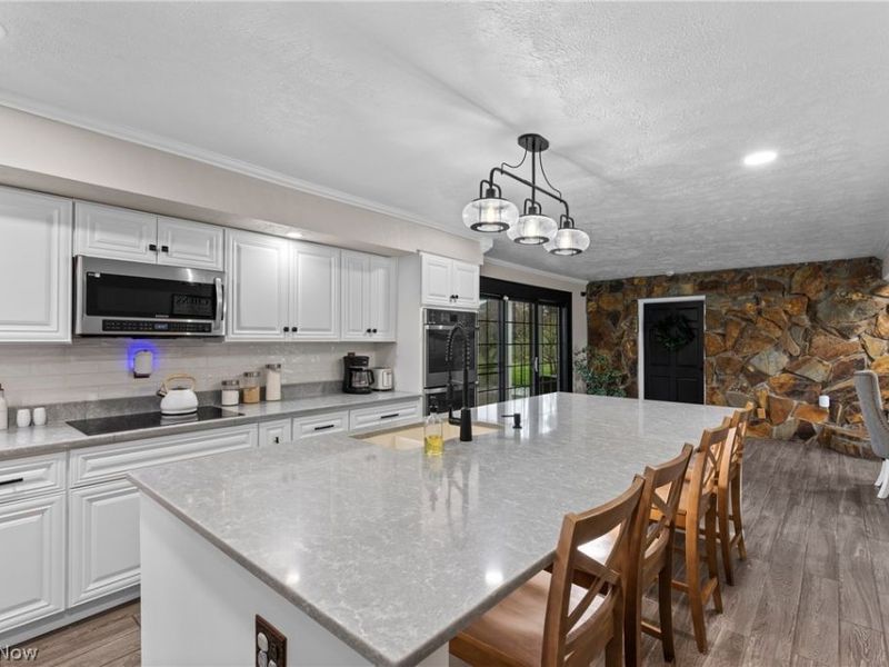 504 Greenbrier Court, Steubenville, OH 43953 Photo 10