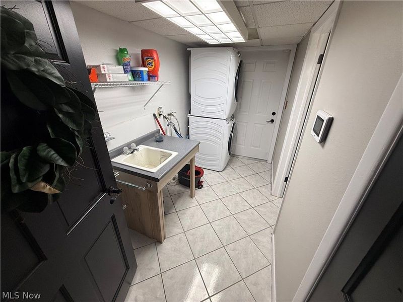 504 Greenbrier Court, Steubenville, OH 43953 Photo 16