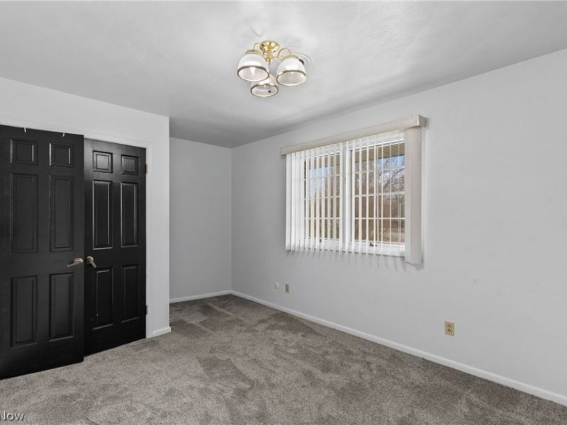 504 Greenbrier Court, Steubenville, OH 43953 Photo 25