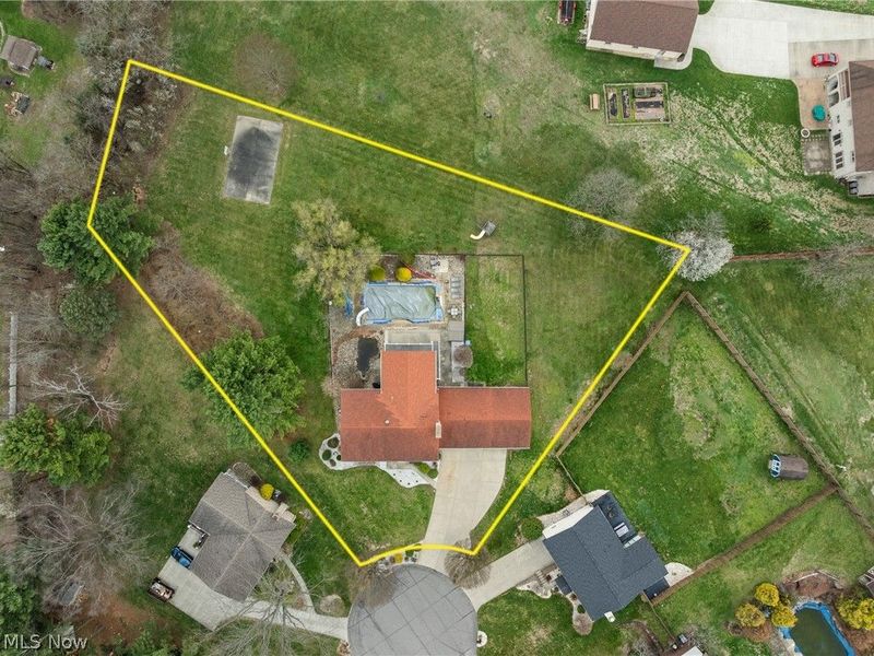 504 Greenbrier Court, Steubenville, OH 43953 Photo 3