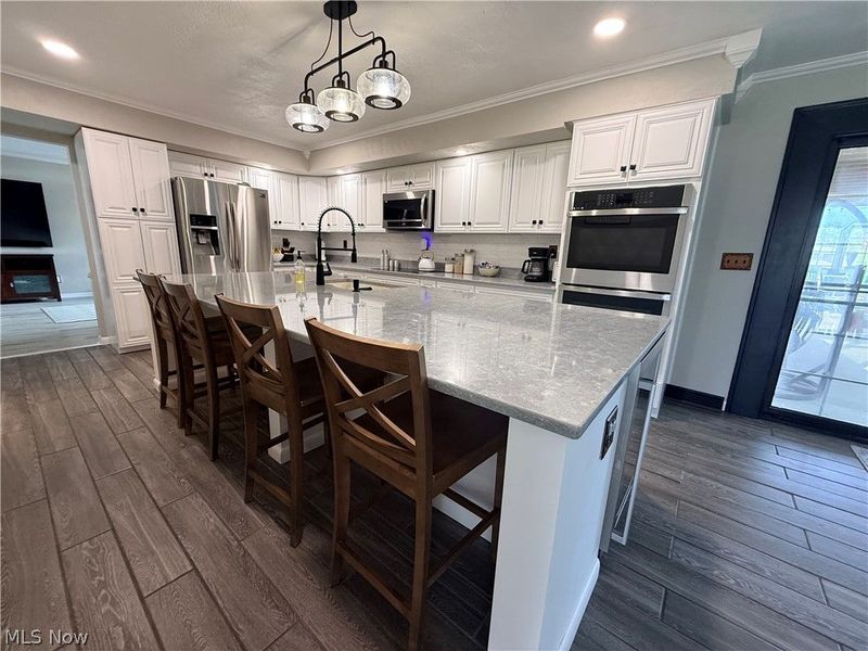 504 Greenbrier Court, Steubenville, OH 43953 Photo 6