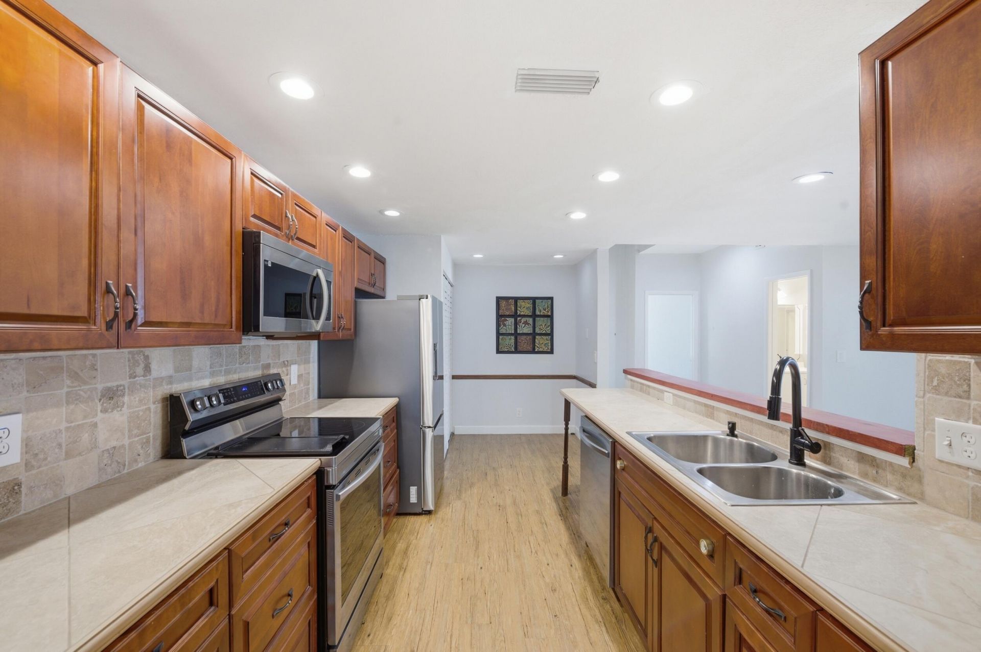 1097 NW 98th Terrace, Unit 110, Pembroke Pines, FL 33024 Photo