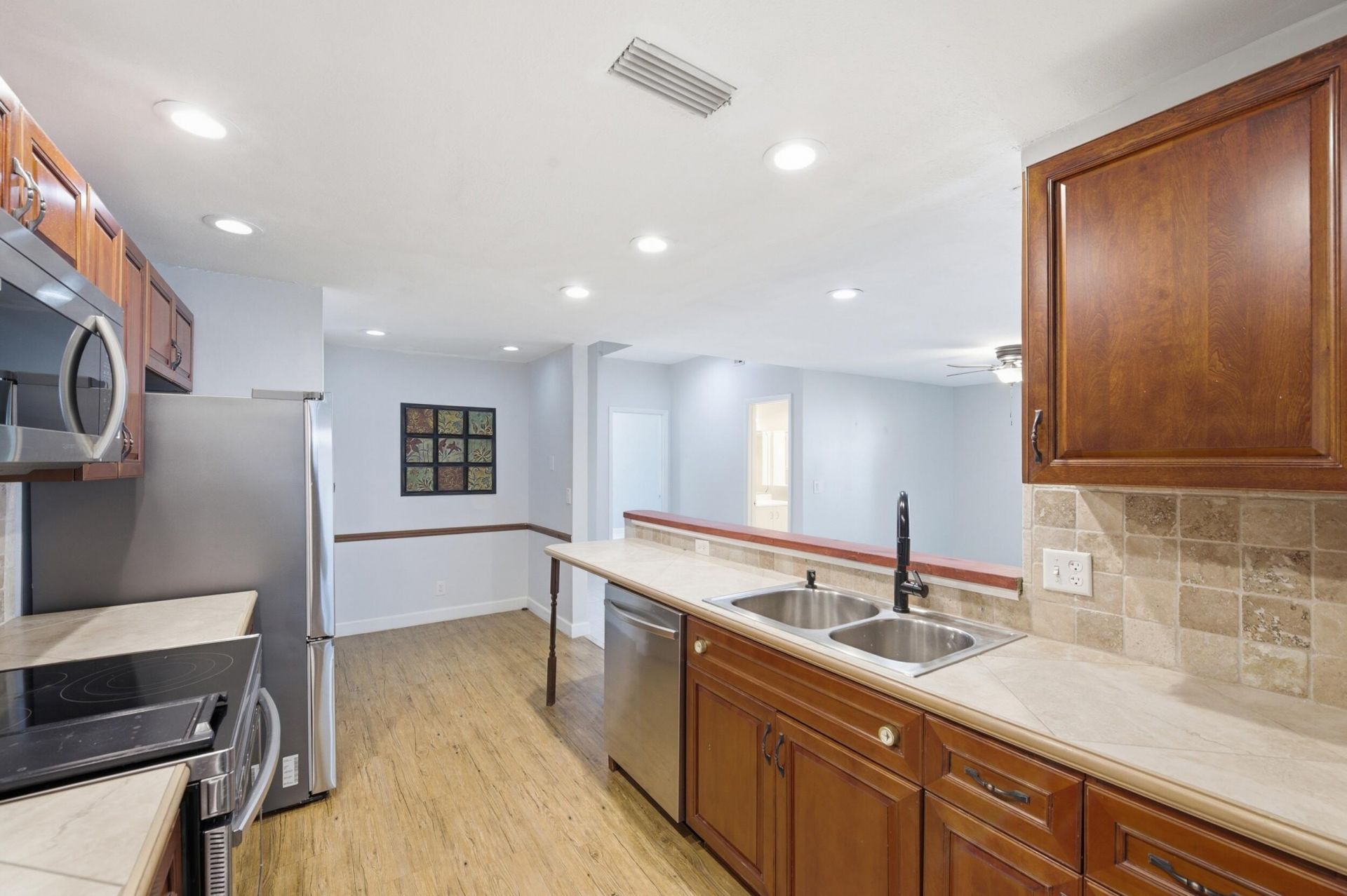1097 NW 98th Terrace, Unit 110, Pembroke Pines, FL 33024 Photo