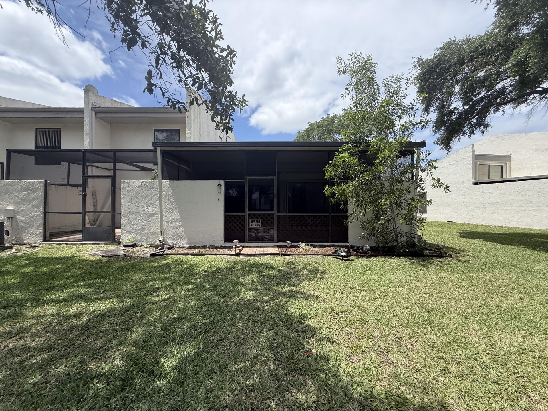 1097 NW 98th Terrace, Unit 110, Pembroke Pines, FL 33024 Photo