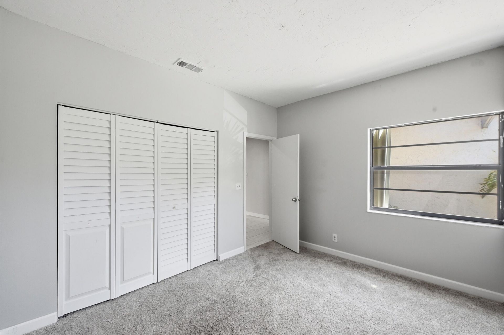 1097 NW 98th Terrace, Unit 110, Pembroke Pines, FL 33024 Photo