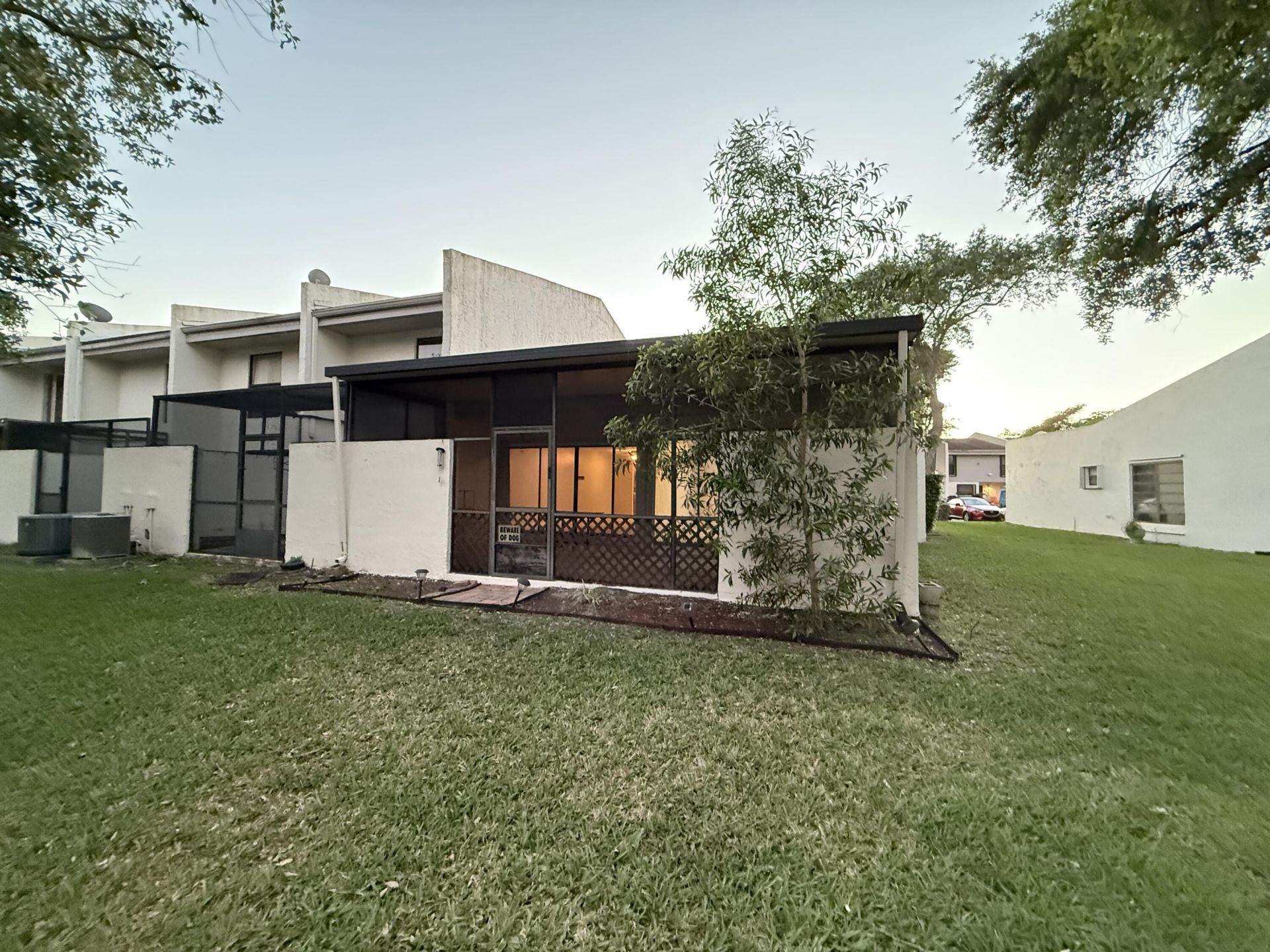 1097 NW 98th Terrace, Unit 110, Pembroke Pines, FL 33024 Photo