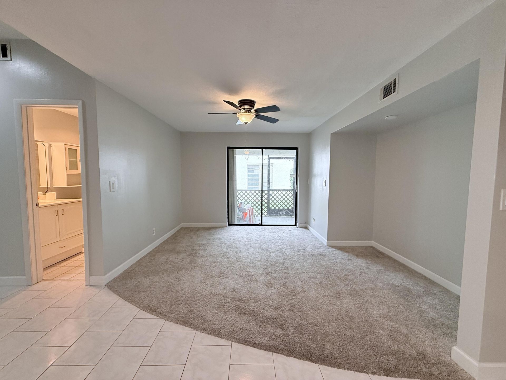 1097 NW 98th Terrace, Unit 110, Pembroke Pines, FL 33024 Photo