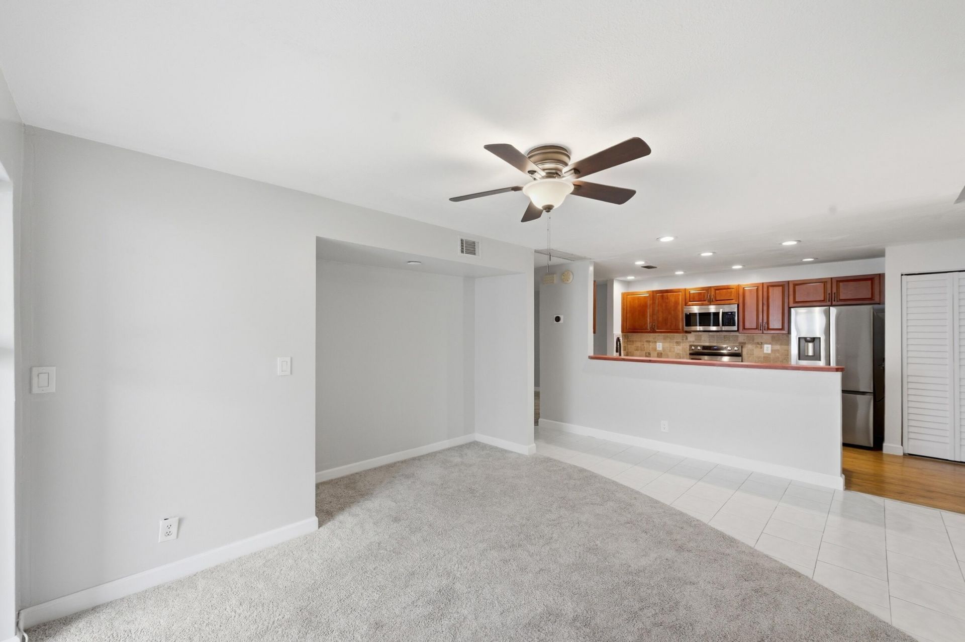 1097 NW 98th Terrace, Unit 110, Pembroke Pines, FL 33024 Photo