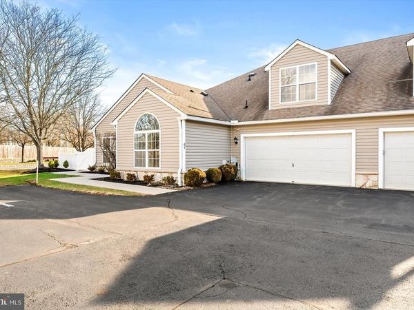 64 TRADITIONS WAY, LAWRENCEVILLE, NJ 08648