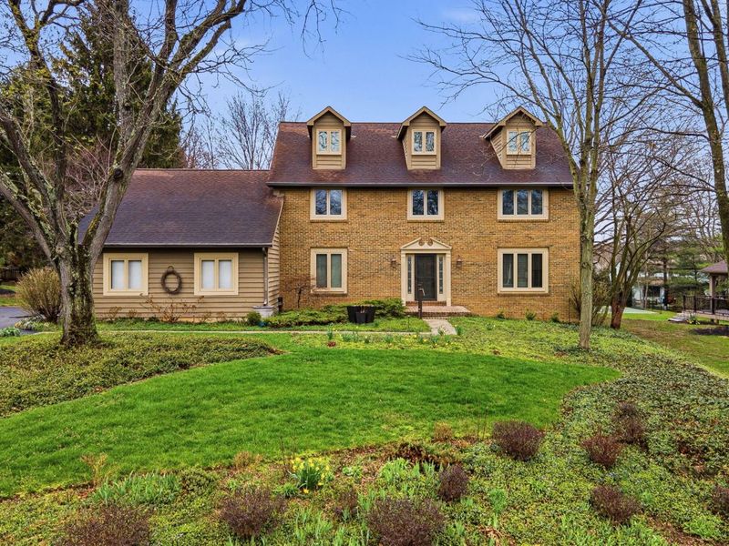 742 Gatehouse Lane , Columbus, OH 43235 Photo 1