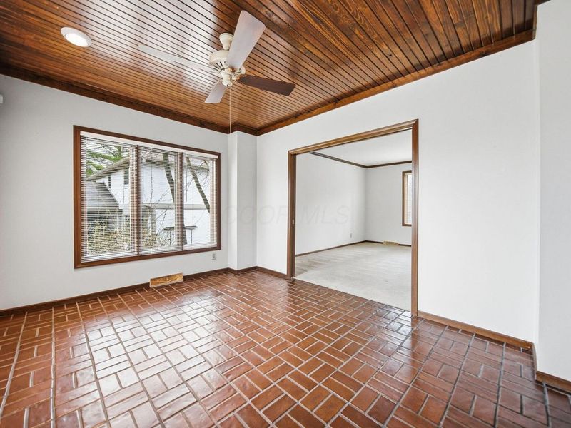 742 Gatehouse Lane , Columbus, OH 43235 Photo 17