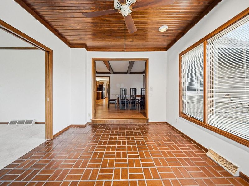 742 Gatehouse Lane , Columbus, OH 43235 Photo 18