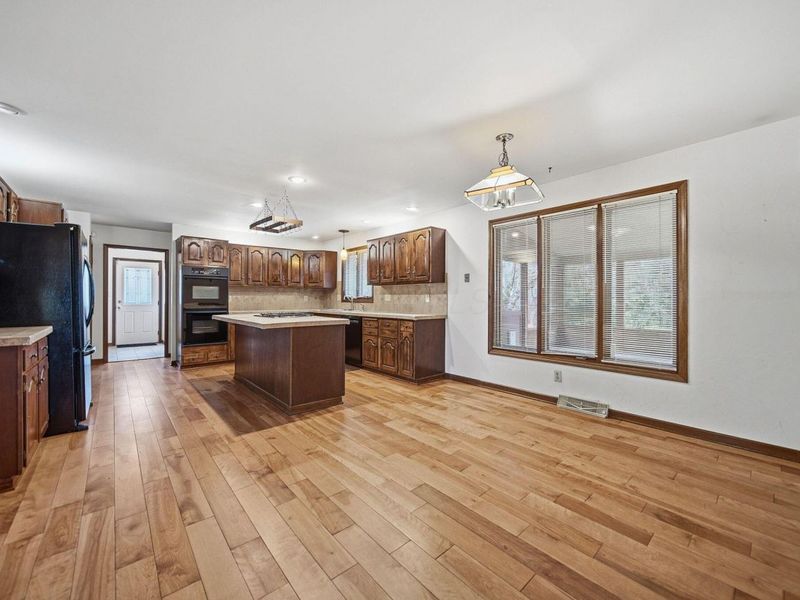 742 Gatehouse Lane , Columbus, OH 43235 Photo 24