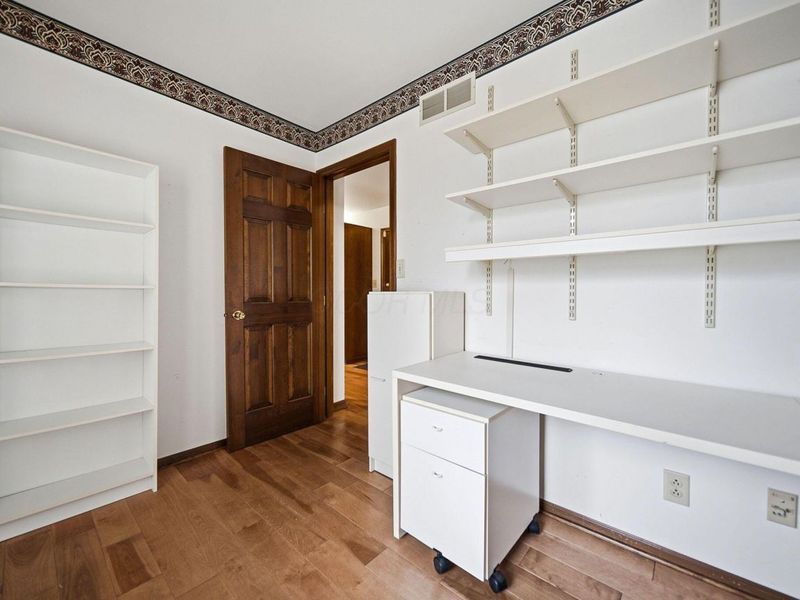 742 Gatehouse Lane , Columbus, OH 43235 Photo 35