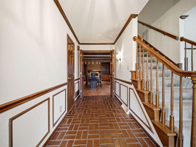 742 Gatehouse Lane , Columbus, OH 43235 Photo 5