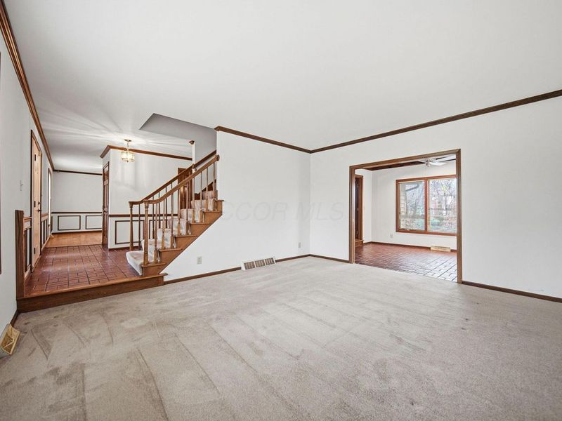 742 Gatehouse Lane , Columbus, OH 43235 Photo 9