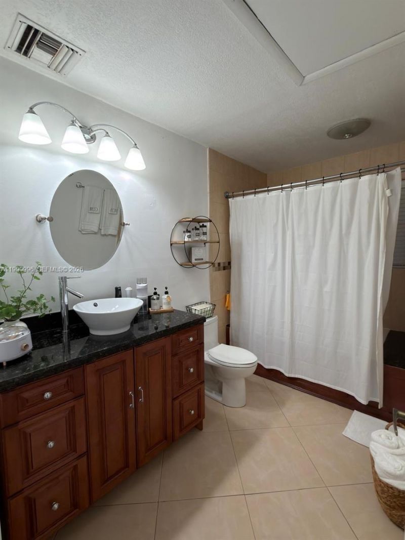 10337 NW 9th Street Cir , Unit 1, Miami, FL 33172 Photo