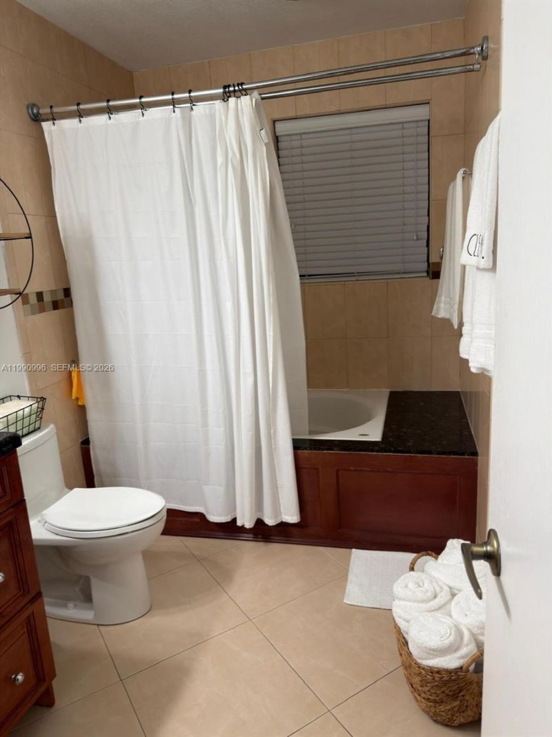 10337 NW 9th Street Cir , Unit 1, Miami, FL 33172 Photo